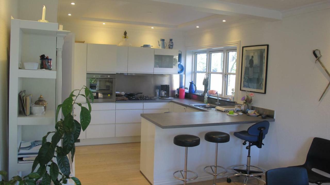 Guesthouse Sharon Apartments 오르후스 외부 사진